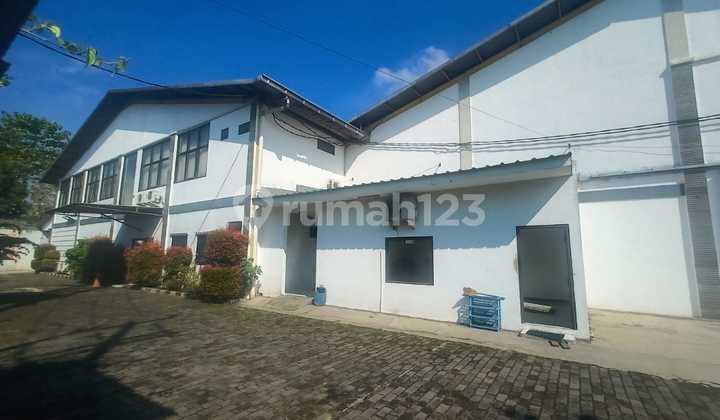 Pabrik/Gudang 2.786 M² Jl. Kawasan Industri Trikencana, Katapang Pabrik/Gudang 2.786 M² Jl. Kawasan Industri Trikencana, Katapang