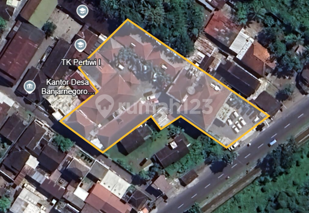 Hotel bintang 3 depan SMA Taruna Nusantara Magelang