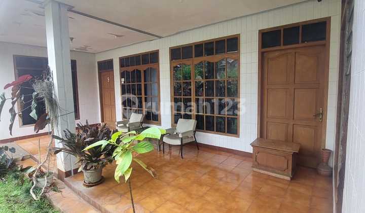 Rumah Terawat Luasnya 700 M², Dekat Warung Lela, Rancakendal #