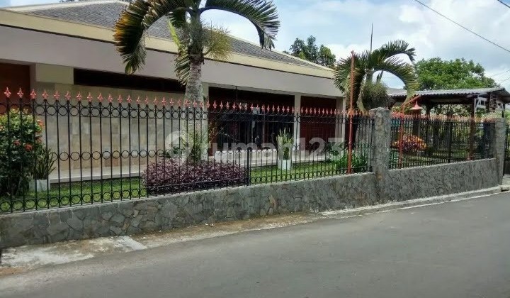 Rumah Terawat Luas Tanah 790 M² di Jl Wijaya, Purwawinangun #