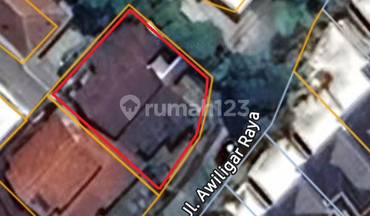 Rumah Terawat 284 M² View Selatan, Lingkuran Asri Awiligar Raya 2