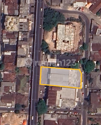 Gedung/Ruko 1200 M² Ex Swalayan 3 Lantai Jl. Gajah Mada