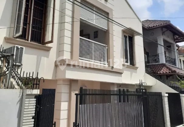 Rumah Tingkat Ready Jl Tebet Barat Dalam Dekat Jl Raya Soepomo # Rumah Tingkat Ready Jl Tebet Barat Dalam Dekat Jl Raya Soepomo #