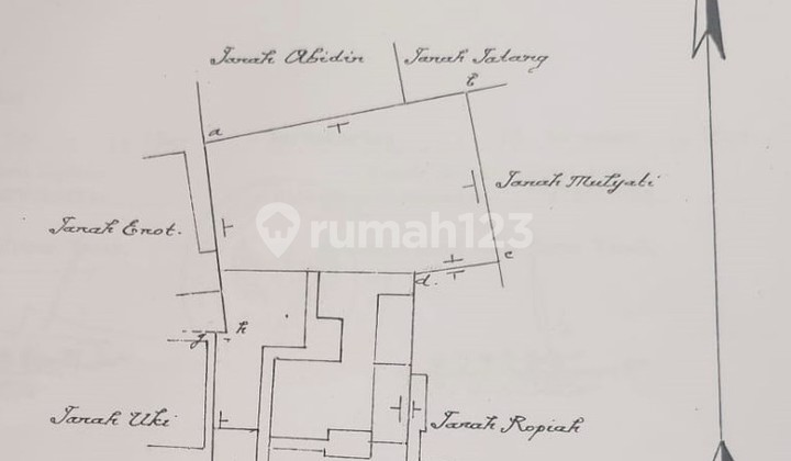 Well-maintained 780 m² house on main road Jl. Kapten Halim, Nagri Kidul. 2