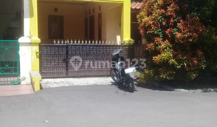 Rumah Depan Sekolah Blok Z, Selatan, Perum. Taman Cileunyi #