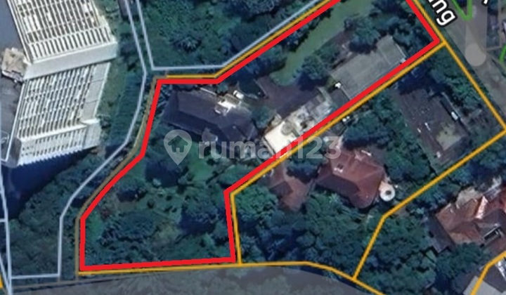 Classic Heritage House B, Features a Tennis Court at Sangkuriang Dago. 2