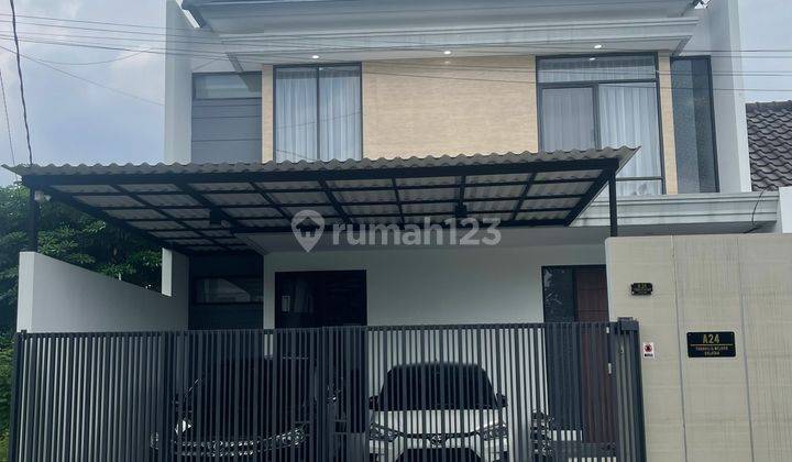 Dijual Rumah Lokasi Strategis di Tenggilis Mejoyo Selatan, Dekat Ubaya, Surabaya 1