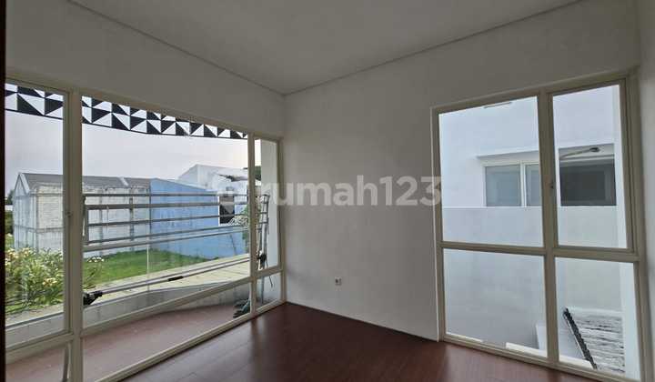 For Sale: 2-Story Luxury House in Forest Mansion New Cluster 2