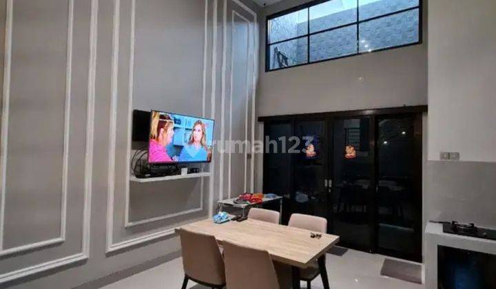 Cantik Semi Furnish Di Rungkut Asri Dekat Medokan Pondok Tjandra 1