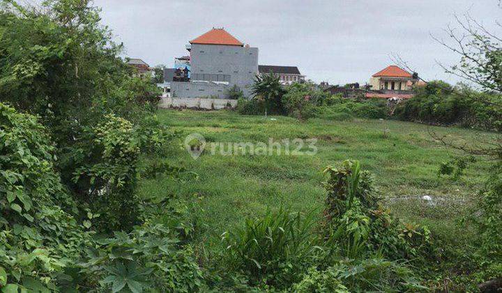 Lokasi Strategis Bentuk Proporsional di jalan utama Mahendradata 5