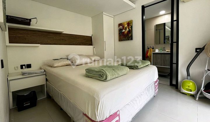 Baru Direnovasi Vila Modern Dekat Umalas Seminyak