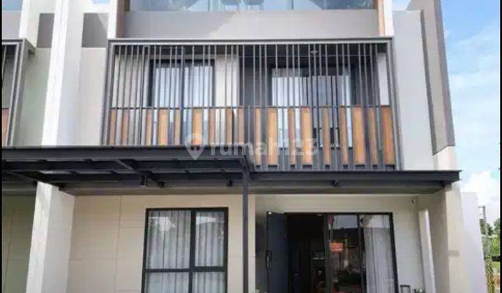 Rumah Cantik Premium Attic Summarecon Serpong Tangerang  1