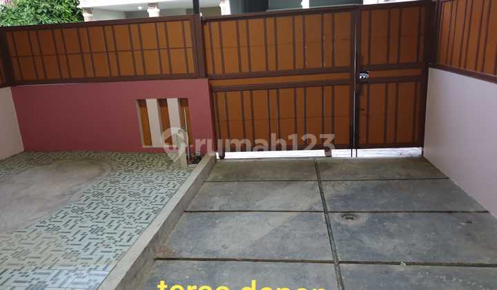 For Sale 2-Story House in Pabuaran Residence Housing, Karawaci Tangerang 2