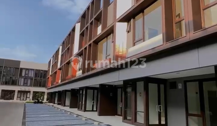 Ruko Virginia Arcade@ Promenade 3 Lantai New Commercial In Bsd City