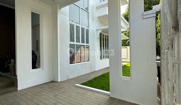 Rumah Bagus Hoek Bangunan Baru Tebet Mas American Modern  2