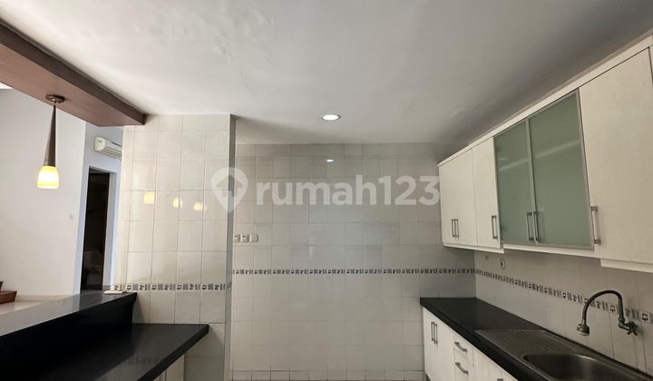 Termurah Rumah Sewa Kebayoran Baru 2