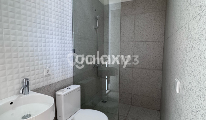 Disewakan Rumah Premium - Central Park Juanda 2