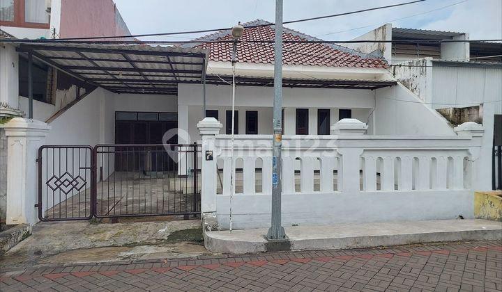 For Sale House in Tenggilis Mejoyo Selatan, Surabaya