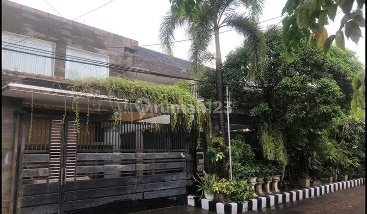 Dijual Rumah Ada Kolam Renang Manyar Kartika Surabaya Pusat  1