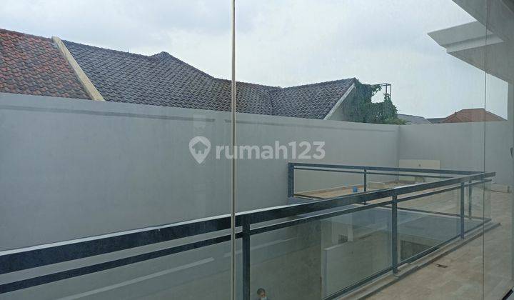 Dijual Rumah Pakuwon City Villa West Wood Surabaya
 2