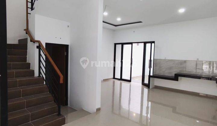 Dijual Rumah Klampis Surabaya Timur 2