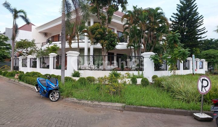 For Sale Galaxy Bumi Permai House Araya Main Road Surabaya 2