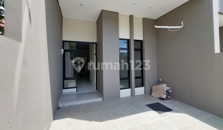 Dijual Rumah Baru Tenggilis Mejoyo Selatan Surabaya 2