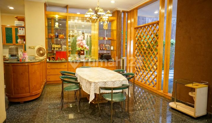 Dijual Rumah Mewah Cantik Sekali Semi Furnish Di Pantai Mutiara