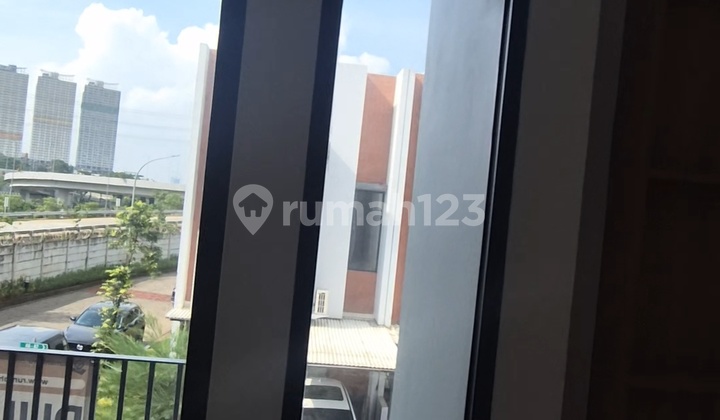 Disewakan Rumah Hoek Freja Chic Bsd City 2