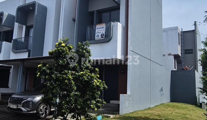 Disewakan Rumah Hoek Freja Chic Bsd City