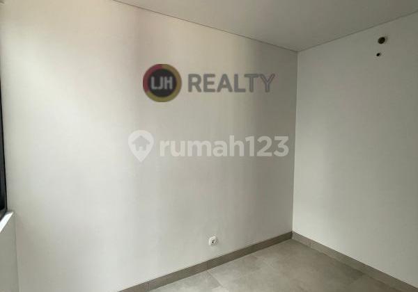 For Sale 2-Story House in Yuticha Cluster BSD City Near Eka Hospital, Kota Garden, BSD Toll Road 2