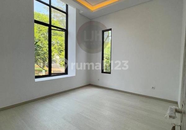 Dijual Rumah Baru Hoek Delatinos Costarica BSD City Semi Furnished 2