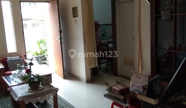 Rumah 2 Lantai Bagus SHM di Cigadung Bandung 2