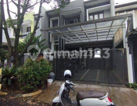 Rumah 2 Lantai Bagus SHM di Batununggal Indah, Bandung 1