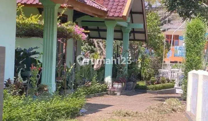 Dijual Rumah Strategis Sayap Dago 2