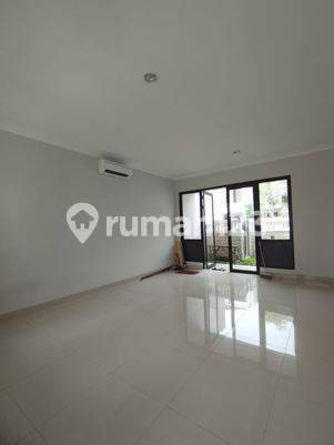 Dijual Rumah Baru 2 Lantai di Podomoro Park  2