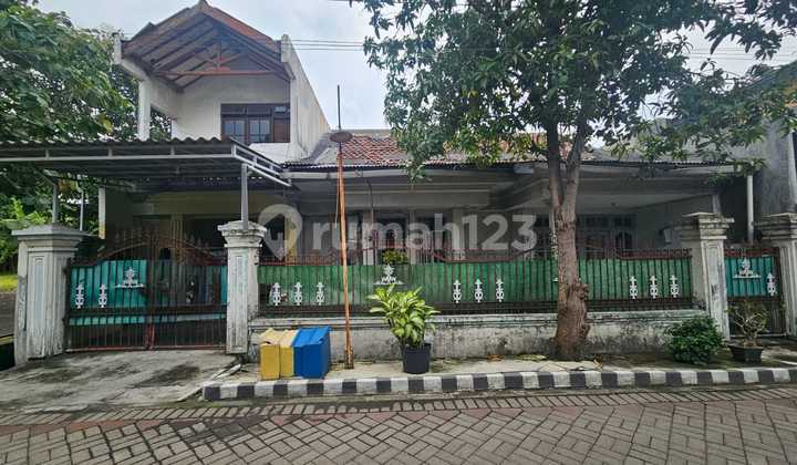 Hot Deal! Rumah Luas di Kawasan Premium Rungkut Menanggal - di Bawah Harga Pasar