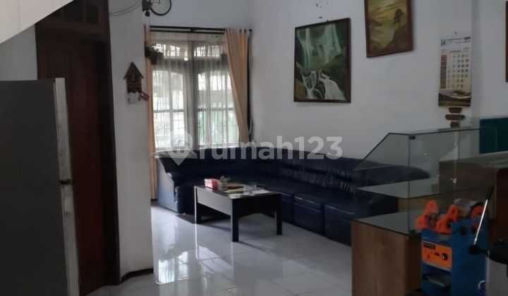 Cari Rumah Sewa Besar, Furnished, & Lokasi Tengah Kota? Bendul Merisi Permai - Surabaya Selatan 2
