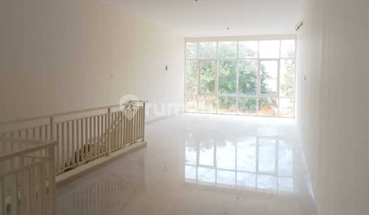 GOOD, WELL-MAINTAINED Condition For Rent: Rungkut Asri East Surabaya Shop House, 3 Floors, Facing Main Road, Twin Units.