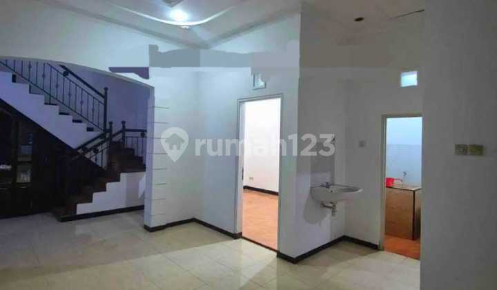 2-Storey Ready-to-Occupy House - Deltasari Baru, Waru Sidoarjo Strategic Location at the Surabaya - Sidoarjo Border 2