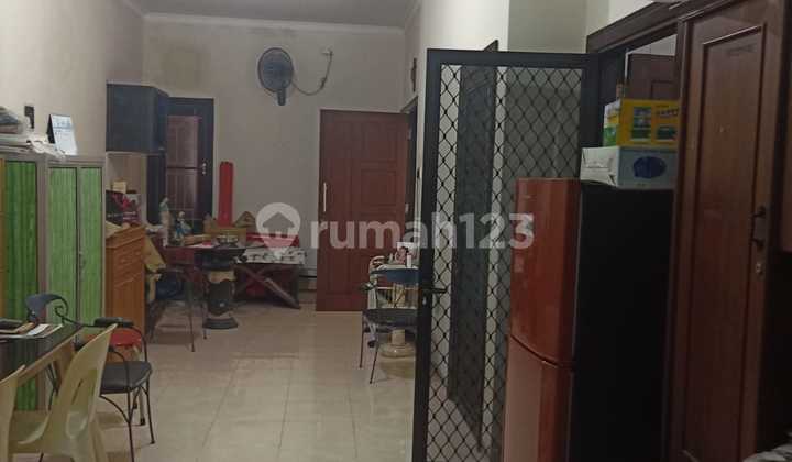 Rumah Dekat Kampus & Akses Merr, Cocok untuk Investasi Taman Riviera Regency Rungkut - Surabaya Timur 2