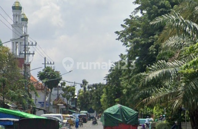 TEPI JALAN RAYA Gudang Pegirian Surabaya Untuk Toko Gudang Ekspedisi 3