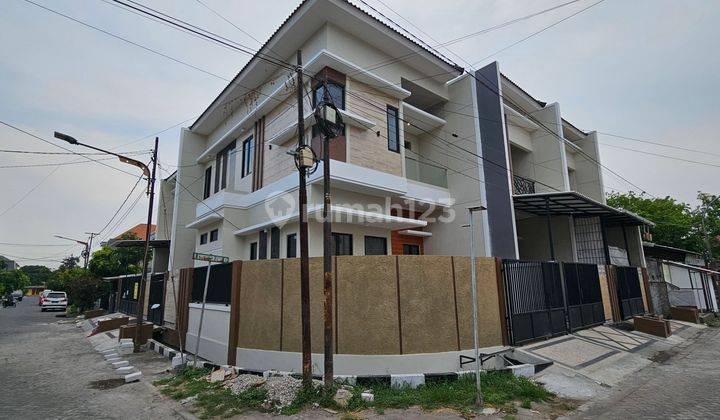 READY SISA 2 UNIT BARU GRESS Rumah Minimalis 2 Lantai Rungkut Asri Surabaya Akses Mudah Dkt UBAYA UPN 1