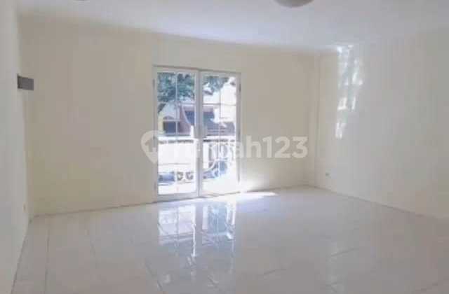 Strategic Commercial Building - Premium Location - Taman Dayu Pandaan Suitable for Clinic, Cafe, Restaurant, Office & Franchise 2