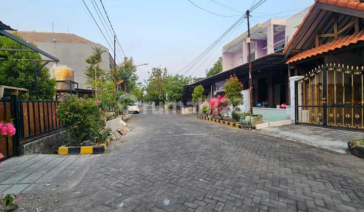 Medokan Asri Rungkut Surabaya House 10x20 Certificate of Ownership Across from UPN Campus Suitable for Building a Boarding House 2