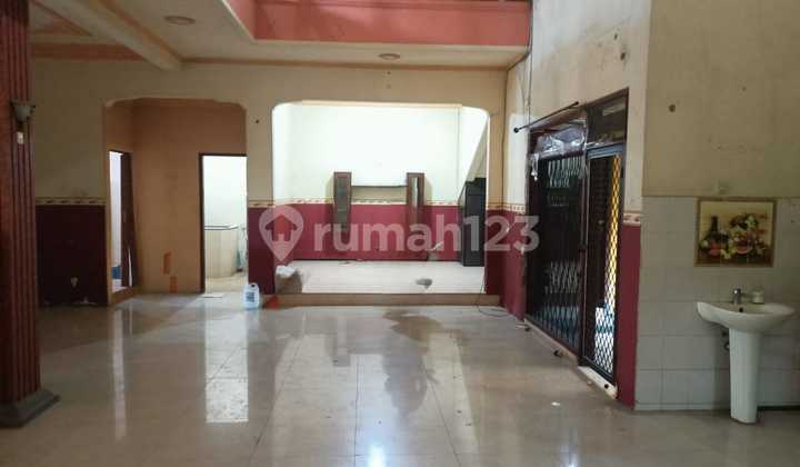 NEED CASH DESPERATELY Deltasari Indah House Waru Sidoarjo 15x20 SHM 2 Floors Strategic Suitable For Business/Office Ready to Occupy 2