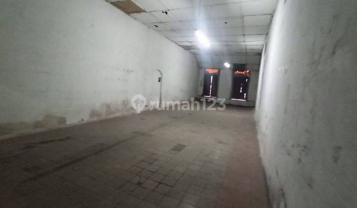 Hadap Jalan Raya Rumah 2 Lantai Slompretan Surabaya Cocok Utk Gudang Grosir Dkt Pasar Bong Pgs 2