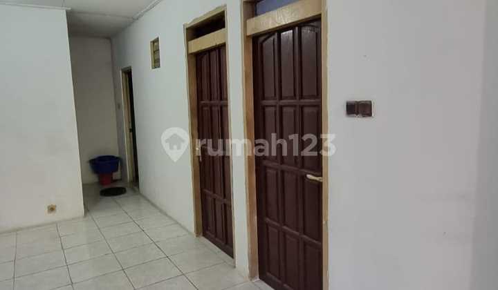 Ready-to-Occupy House in Bendul Merisi - South Surabaya Easy Access, Close to City Center 2