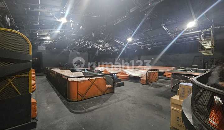 READY FOR PROFIT For Rent: Raya Manyar Kertoarjo House, Surabaya, 15x40, ex Club, Includes Equipment