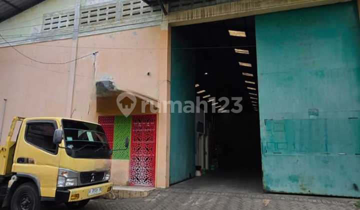 40 FEET CONTAINER ACCESSIBLE Warehouse for Rent in Buduran Sidoarjo 630m2 Industrial & Warehousing Permit Ready to Use 40 FEET CONTAINER ACCESSIBLE Warehouse for Rent in Buduran Sidoarjo 630m2 Industrial & Warehousing Permit Ready to Use